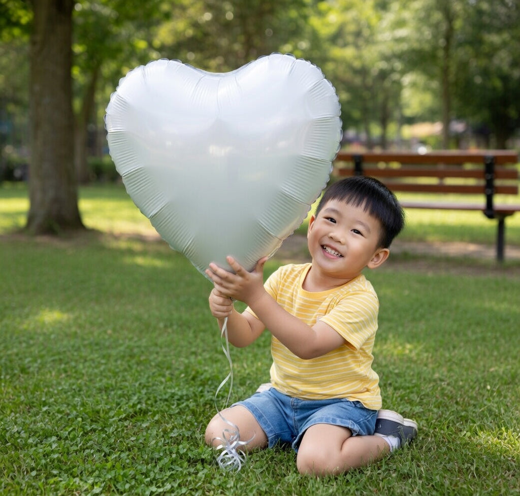White Heart Balloons Helium, 10PCS White Foil Heart Shape Balloons Valentines 18inch Metallic White Foil Balloon for Helium Valentine Decorations for White Wedding, Brithday Party, Anniversary Vatoyum Balloons